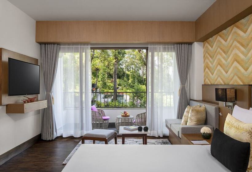 带泳池景观的优质房间, Vivanta Sikkim Pakyong