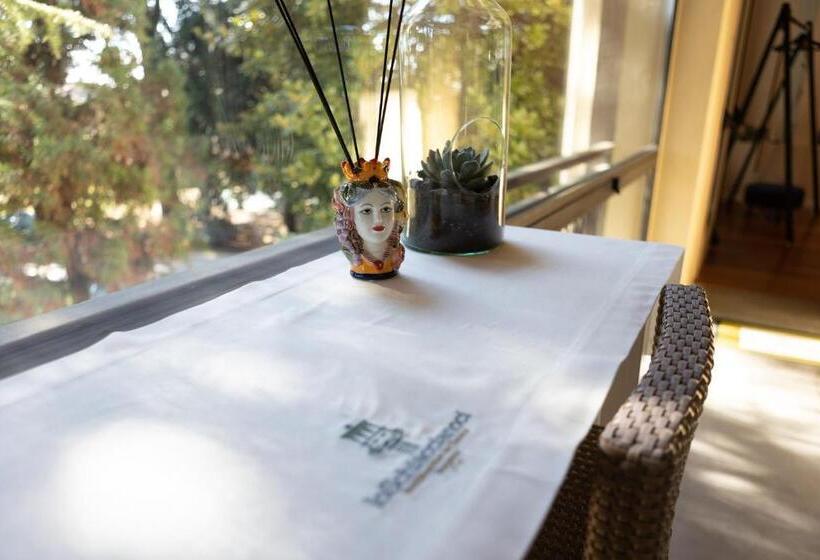 غرفة قياسية مزوَّدة بتراس, Lo Schiaccianoci Bed&breakfast De Charme