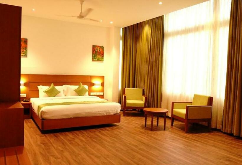 חדר דלוקס, Dass Regency