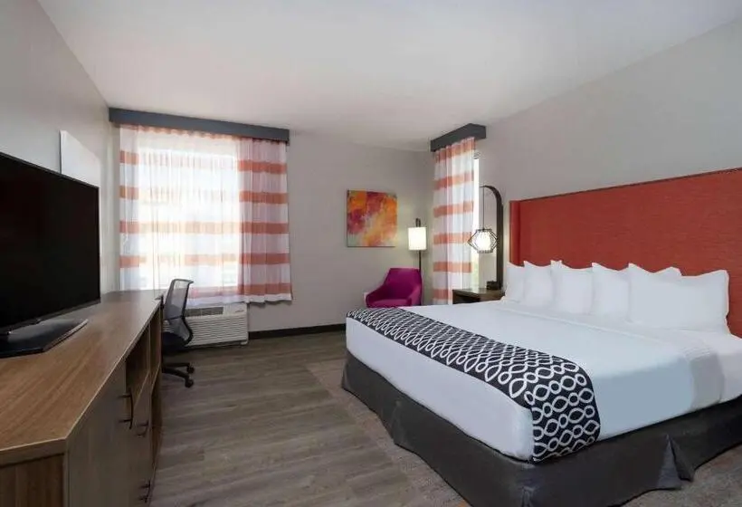 身障者適用キングサイズベッドルーム, La Quinta Inn & Suites By Wyndham Pflugerville