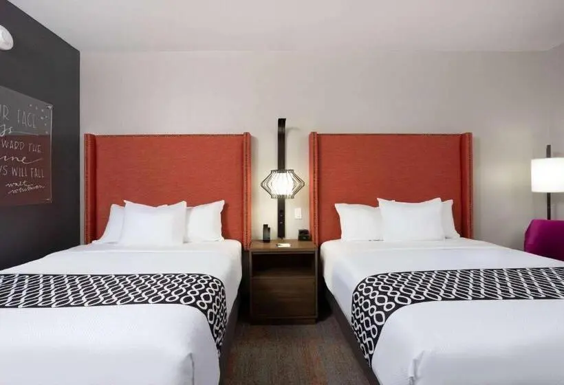 スタンダードルーム, La Quinta Inn & Suites By Wyndham Pflugerville
