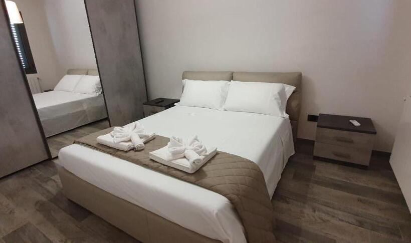 غرفة قياسية حمام مشترك, Sunflowersalento