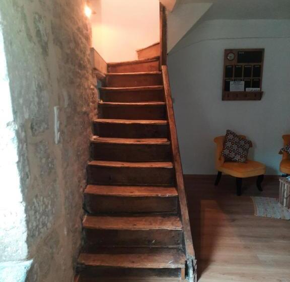 Номер Стандарт, Chez Collette