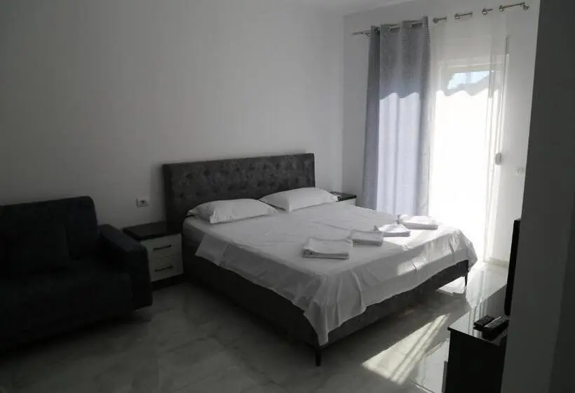 استودیوی استاندارد, Anchor Apartments