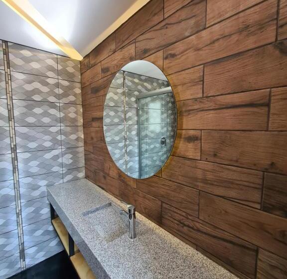 ‫فيلا غرفة نوم واحدة, Casa Samadhi