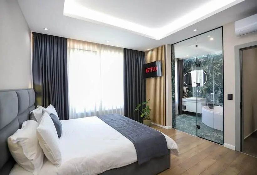 Superior Suite