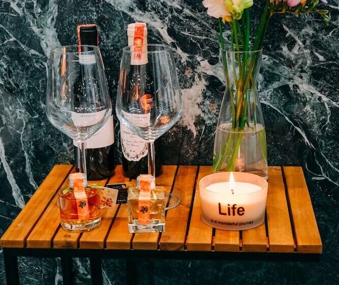 סוויטת סופריור, Imperator