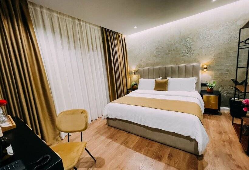 חדר דלוקס, Imperator