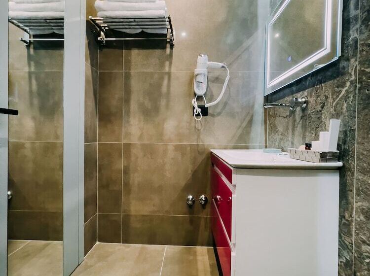 חדר דלוקס, Imperator