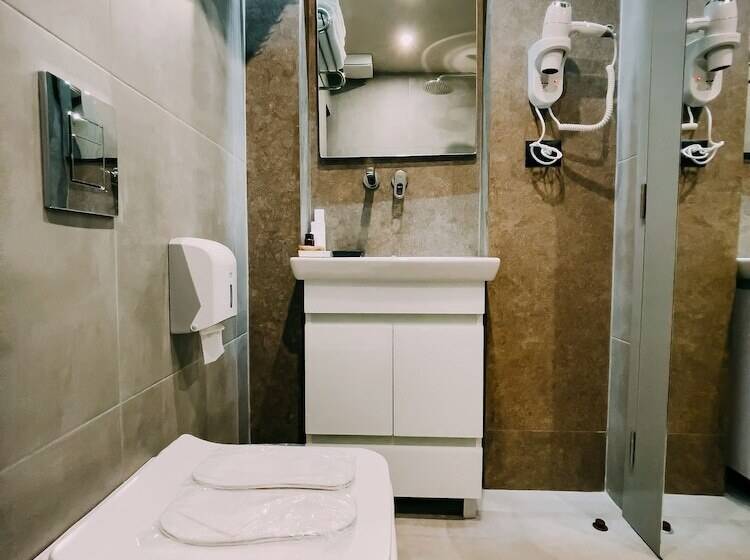 חדר דלוקס, Imperator