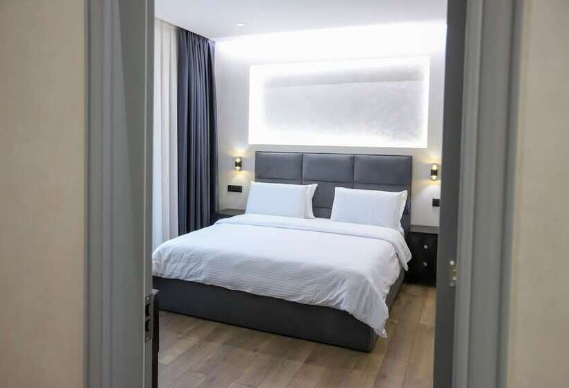 חדר דלוקס, Imperator