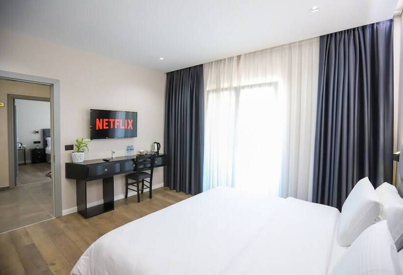 חדר דלוקס, Imperator