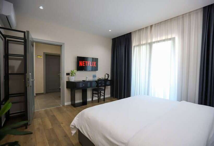 חדר דלוקס, Imperator