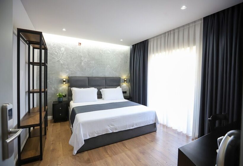 חדר דלוקס, Imperator