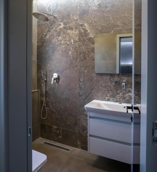 חדר דלוקס, Imperator