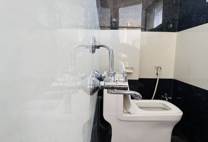 デラックスルーム, The Galaxy Near Udaipur Airport