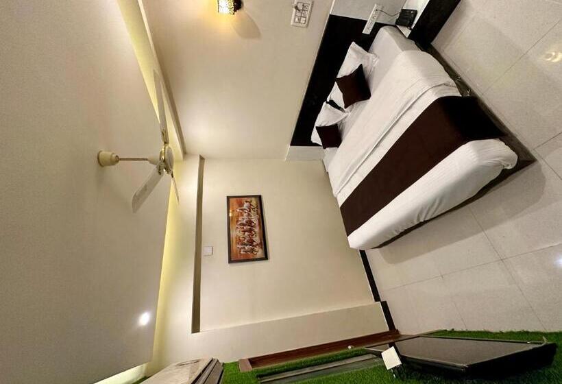 スタンダードルーム, The Galaxy Near Udaipur Airport