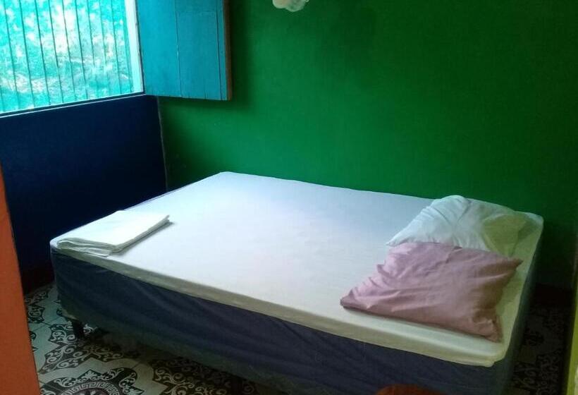 اتاق استاندارد, Hostal Maria