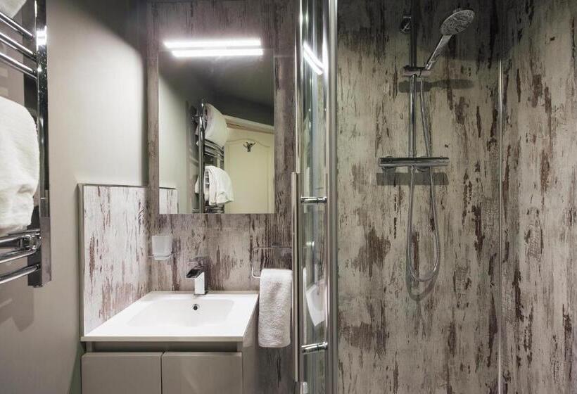 غرفة أساسية, Penrhiw Farm B & B