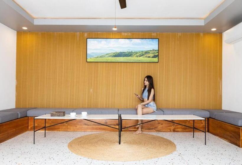 וילה עם חדר שינה אחד ובריכת שחיה, Pidoma Resort