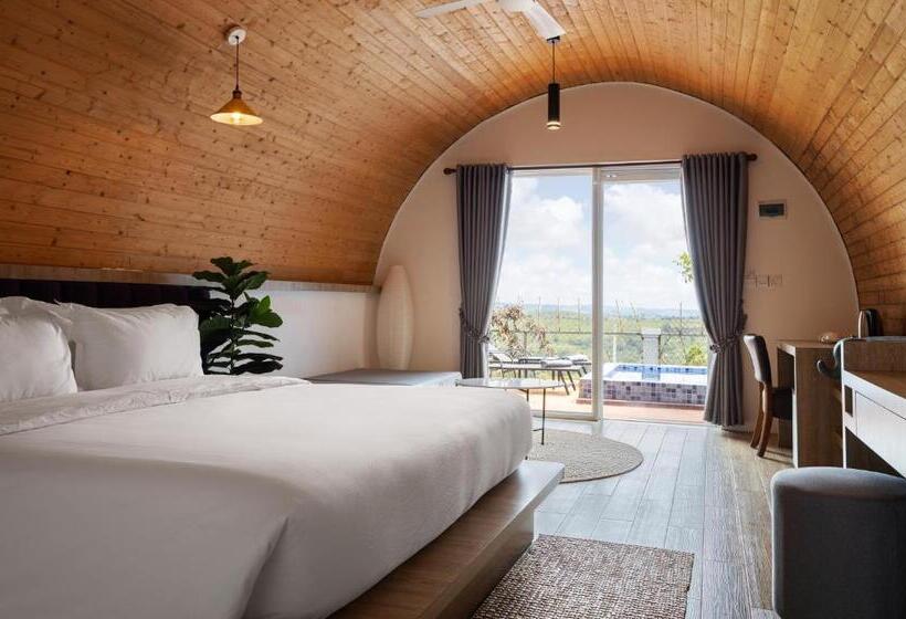 סוויטת ג'וניור עם בריכה, Pidoma Resort