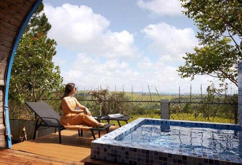 配有游泳池的小型套房, Pidoma Resort