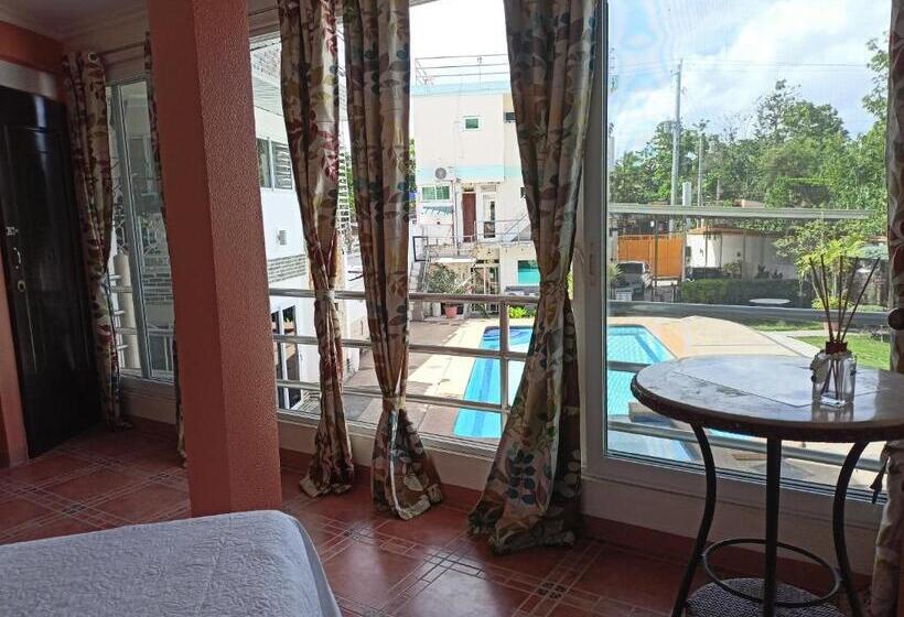 اتاق لوکس خانوادگی, Elicon Suites