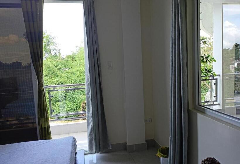 اتاق لوکس, Elicon Suites