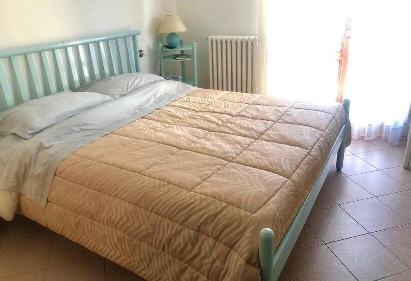 اتاق استاندارد, B&b Curva Della Palma