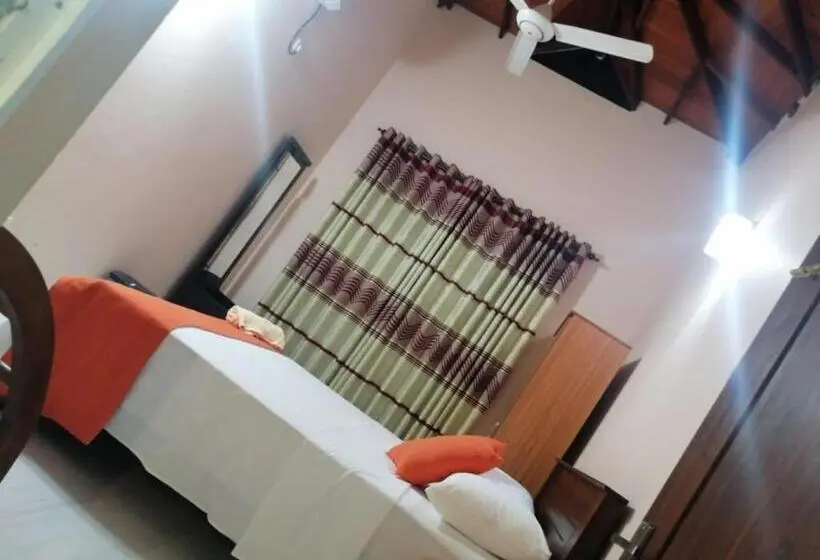 Deluxe-huone, Lahiru Airport Villa