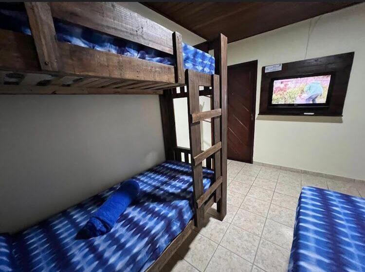 اتاق خانوادگی, Hostel Flor Do Caribe