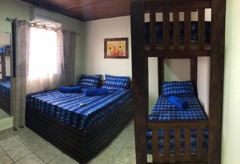 חדר משפחתי, Hostel Flor Do Caribe