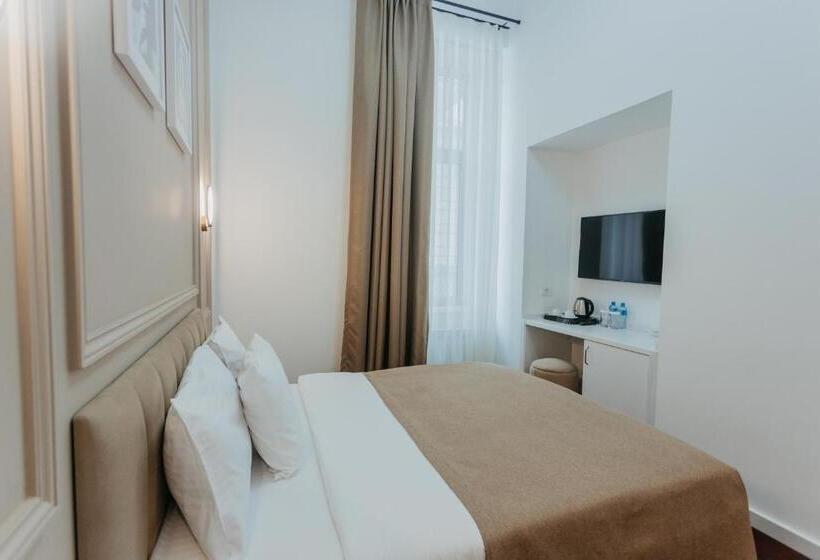 اتاق لوکس, Callisto