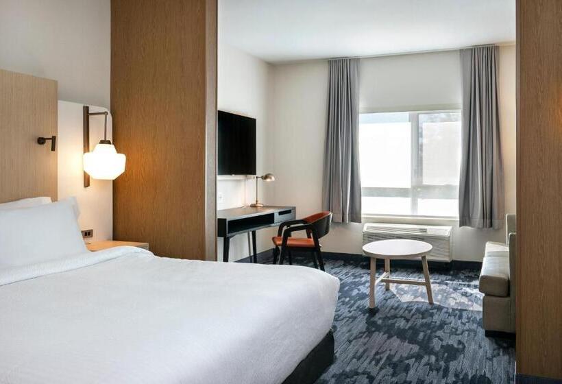 스위트 킹사이즈 침대, Fairfield By Marriott Inn & Suites North Bay