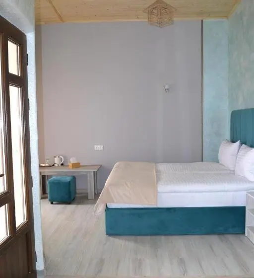 سوییت, Kare No Hotel Tsaghkadzor