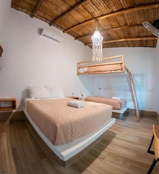 Quarto Quádruplo Estandar, Boutique Beso De Sal
