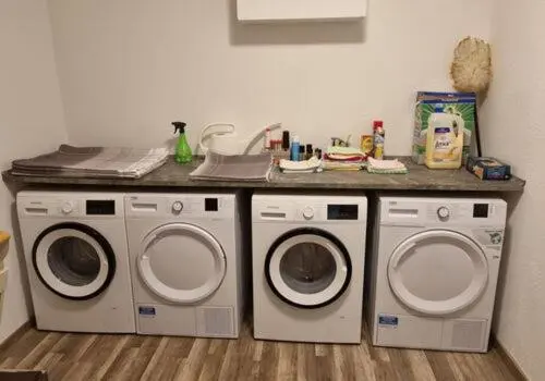 スタンダードトリプルルーム, Gästezimmer Sarstedt