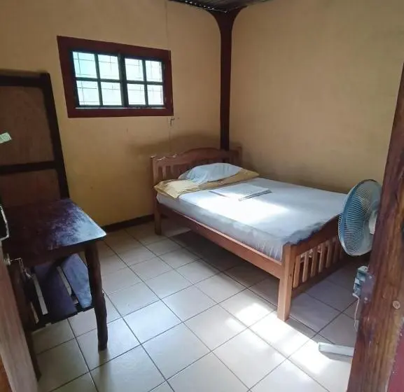 スタンダードルーム, Hostal Así Es Mi Tierra