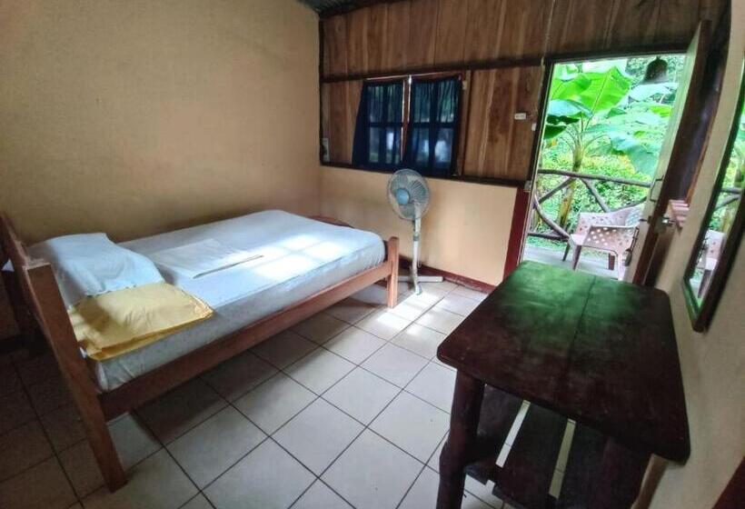 Номер Стандарт, Hostal Así Es Mi Tierra