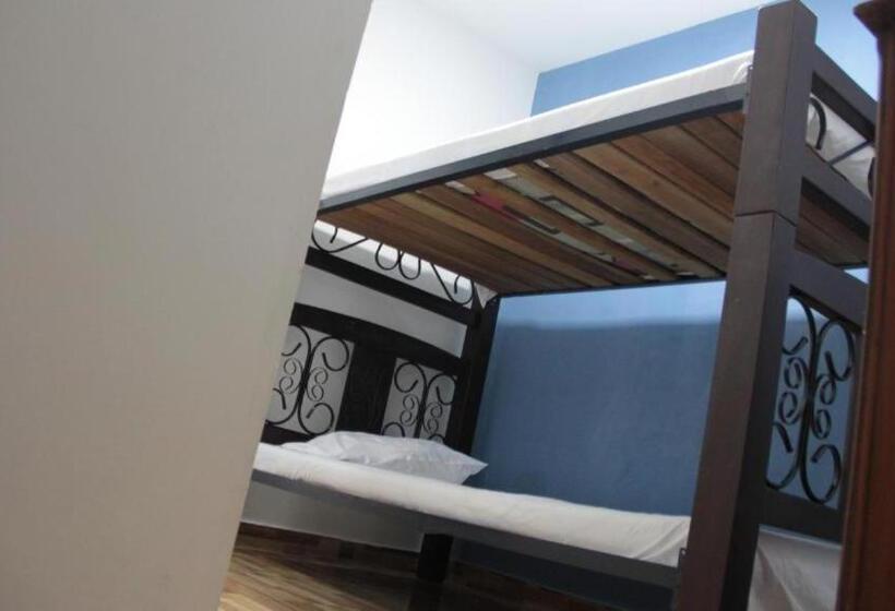 חדר סטנדרט, Hostal Avanza