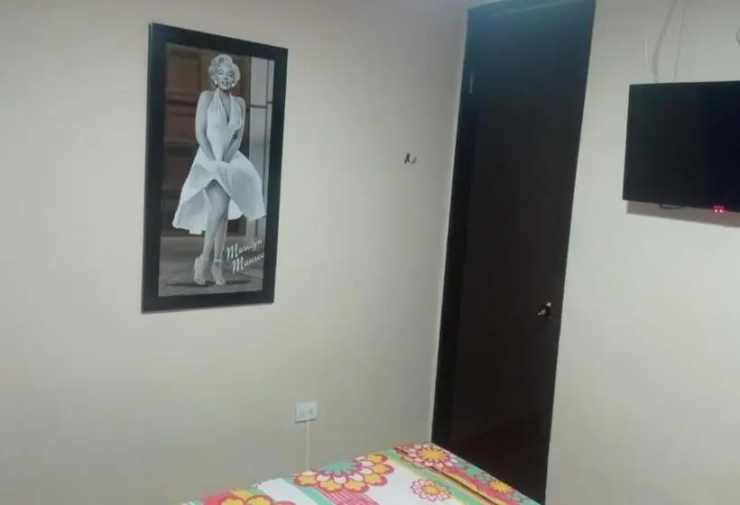 اتاق استاندارد, Hostal Avanza