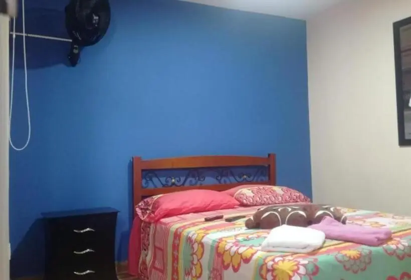 اتاق استاندارد, Hostal Avanza