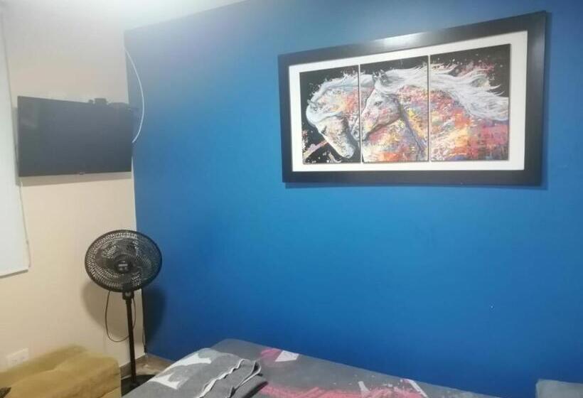 חדר סטנדרט, Hostal Avanza