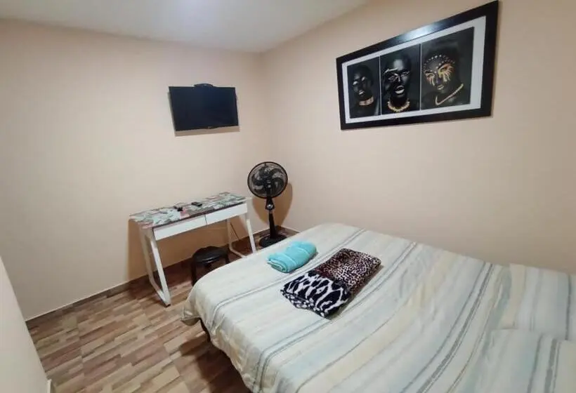 اتاق اکونومی, Hostal Avanza