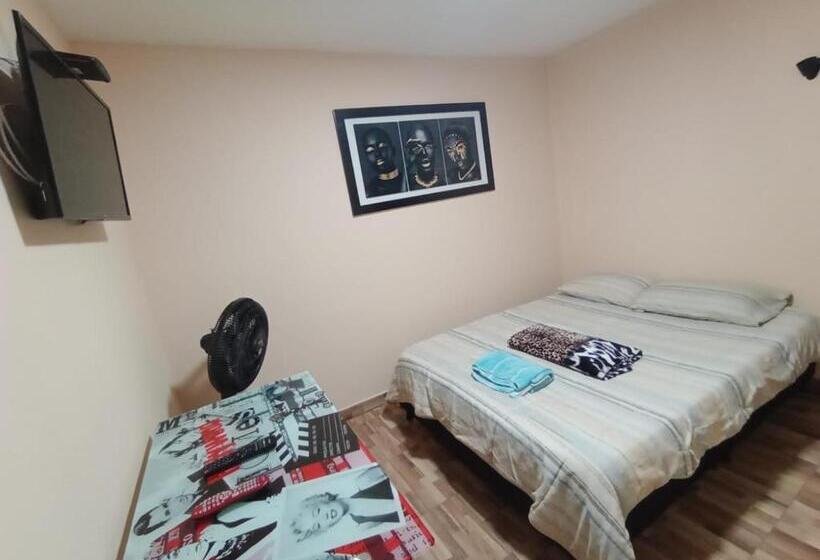 חדר אקונומי, Hostal Avanza