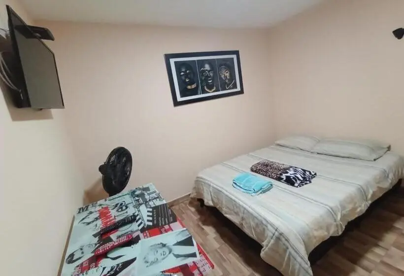 اتاق اکونومی, Hostal Avanza