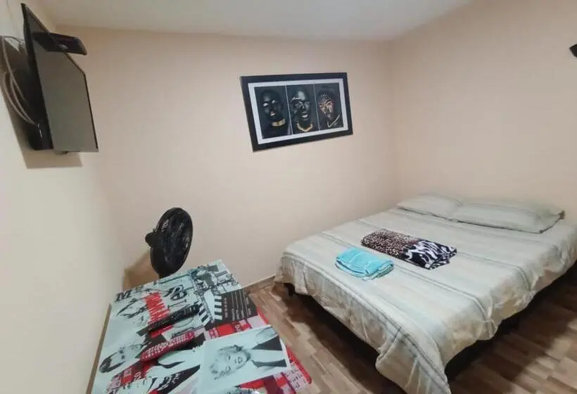 اتاق اکونومی, Hostal Avanza