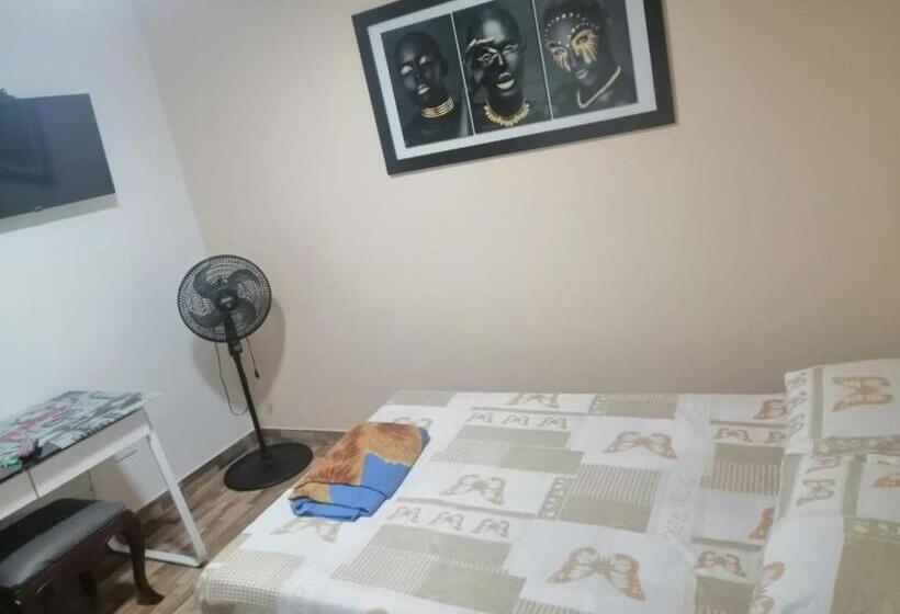 חדר אקונומי, Hostal Avanza