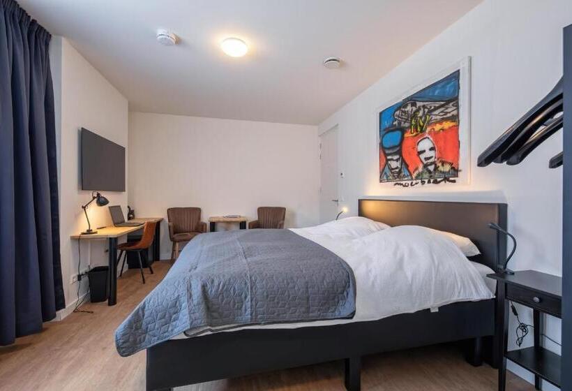 اتاق لوکس, Bed & Parking Burght Van Texel