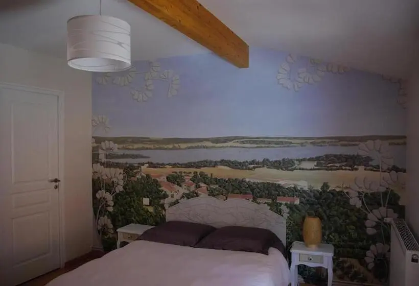 اتاق استاندارد, La Maison De L Artiste Chambres D Hôtes à Verdun Avec Jacuzzi